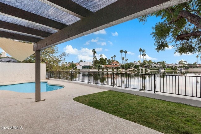 Building Photo - 7613 E Vía Del Reposo