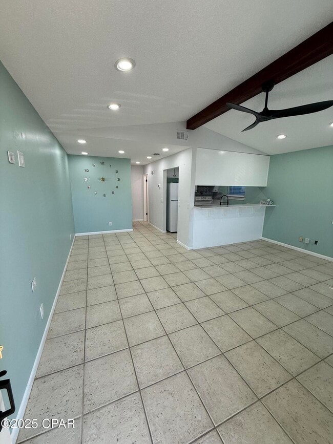 Building Photo - 7300 Sunset Ave