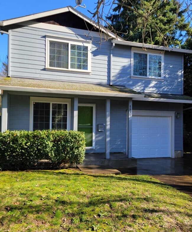 Building Photo - Awesome 3-bedroom, 2.5-bathroom house in North Portland Near Trenton Park - $100 Off First Month!