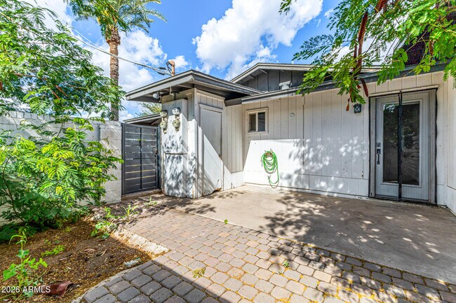 Building Photo - 3011 N 38th St