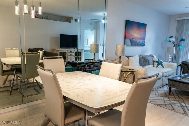 Building Photo - 2526 Orchid Bay Dr