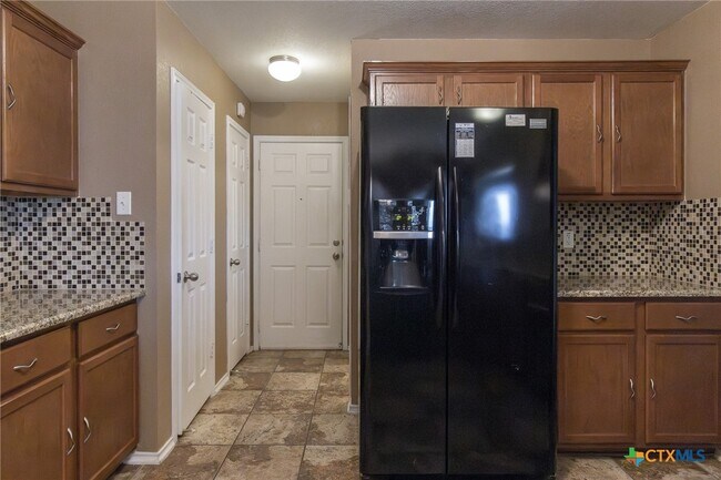 Building Photo - 5500 Leather Dr