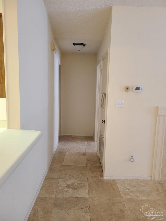 Building Photo - 5051 Grande Dr