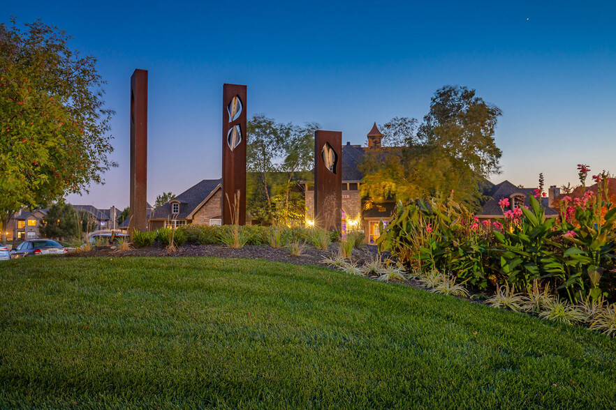 Building Photo - Village at Lionsgate