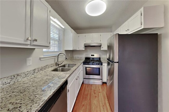 Building Photo - 87 Grapevine Dr