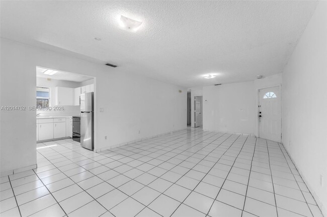 Building Photo - 768 SW 9th St