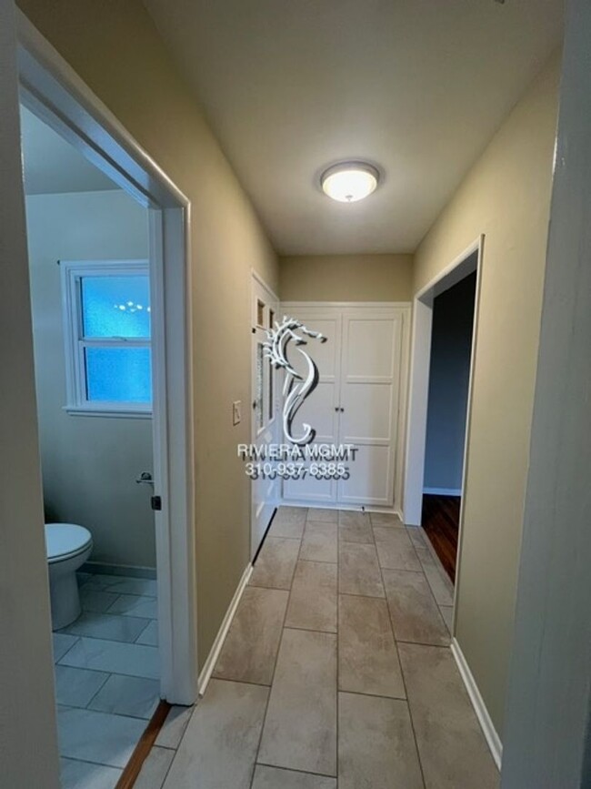 Building Photo - ***$500.00 OFF on 1st Month.   ***  3BR 1....