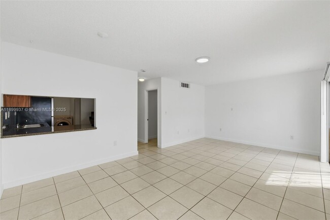 Building Photo - 624 NW 11th St