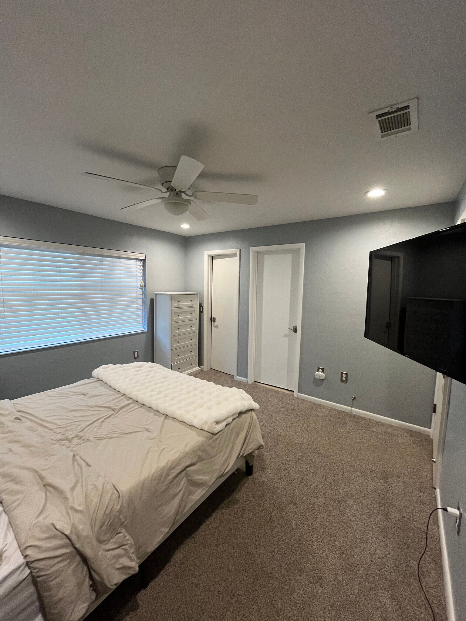 Building Photo - 2635 SW 35th Pl