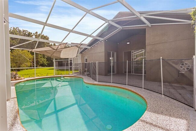 Building Photo - 10462 Lucaya Dr