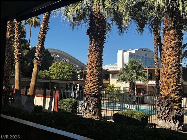 Building Photo - 350 E Desert Inn Rd