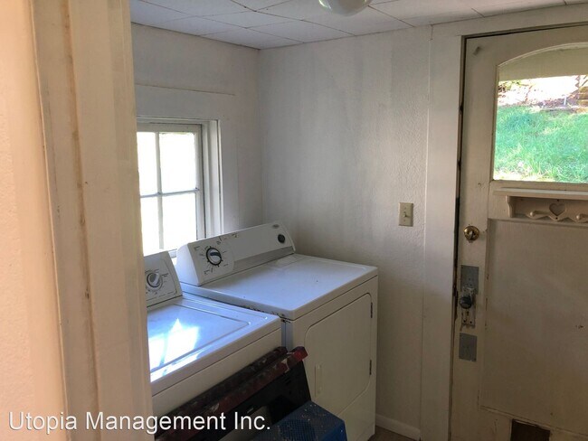 Building Photo - 3 br, 1 bath House - 1013 Jersey Street