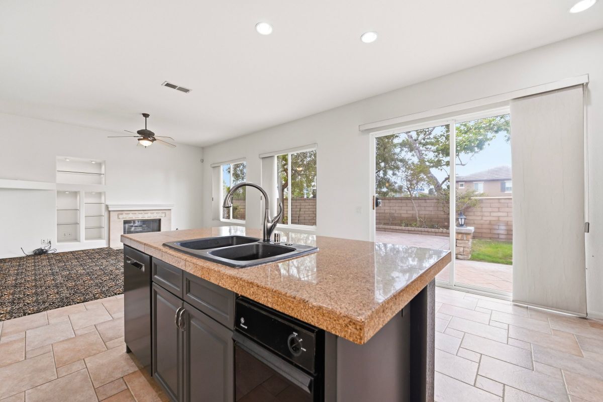 Building Photo - 5643 Willowmere Ln