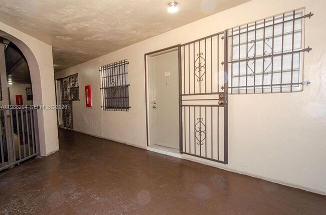 Building Photo - 6215 W 20th Ave