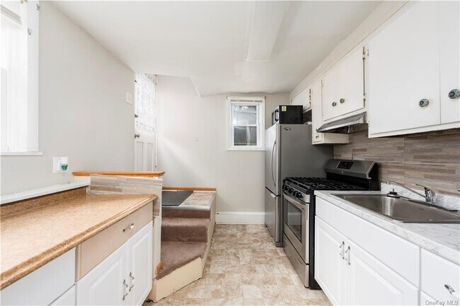 Building Photo - 45 Morrissey Dr