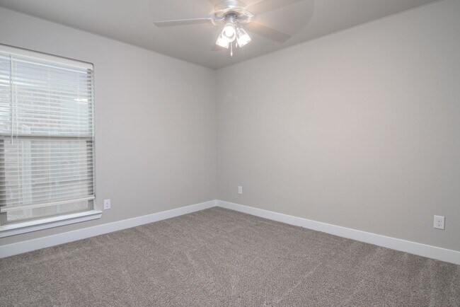 Building Photo - 2510 Outlaw Ct