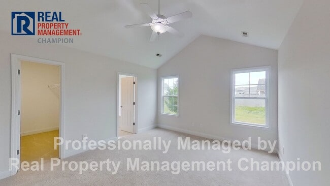 Building Photo - Welcoming Home in Courtney Pines w/Fenced Yard