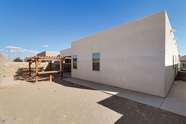 Building Photo - 12917 Nidd Ave