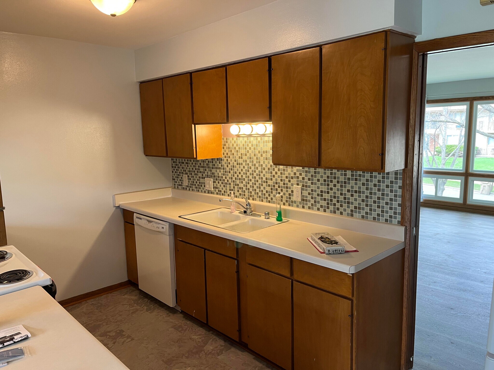 Kitchen - 3001 Ashford Ln