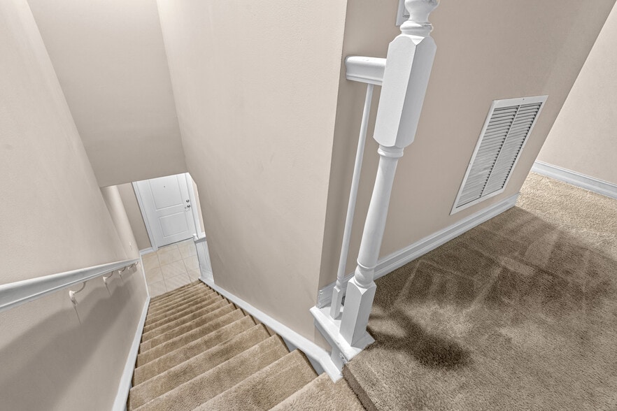 Building Photo - 10103 Akenside Dr