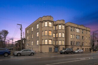 Building Photo - 3806 W Washington Blvd