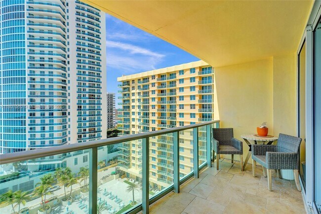 Building Photo - 2501 S Ocean Dr