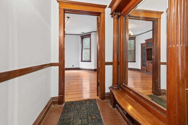 Building Photo - 2639 N Whipple St