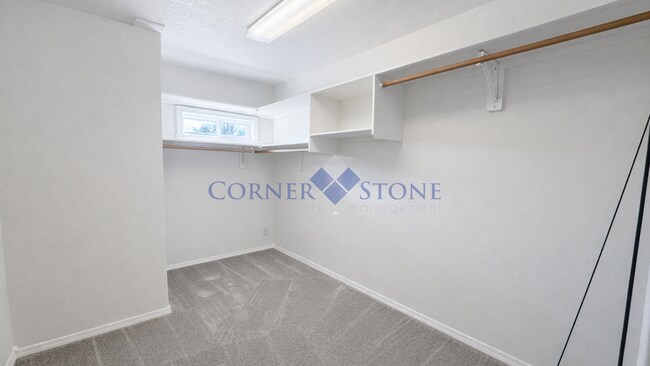 Building Photo - Bright, Open Home in Meridian!