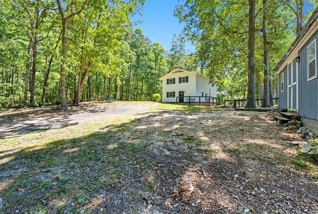 Building Photo - 96 Collins Rd