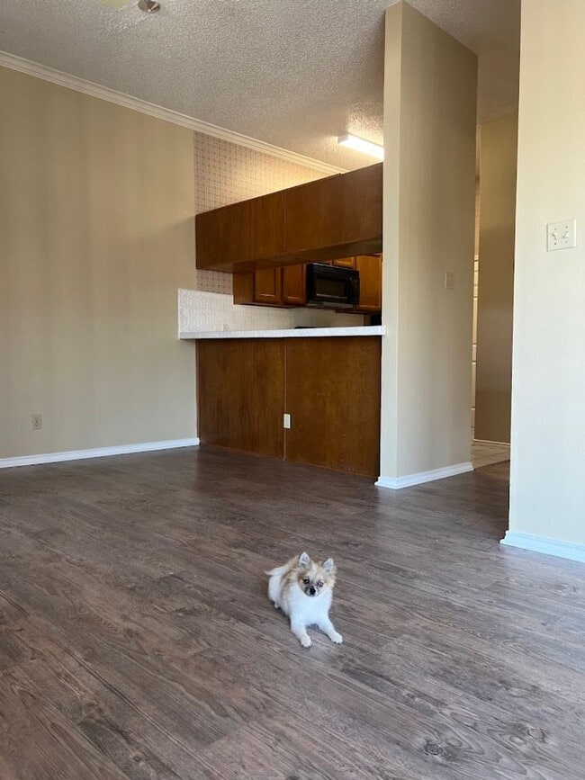 Building Photo - K624 - Wedgewood # 301