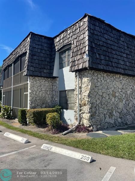 Building Photo - 3123 Oakland Shores Dr