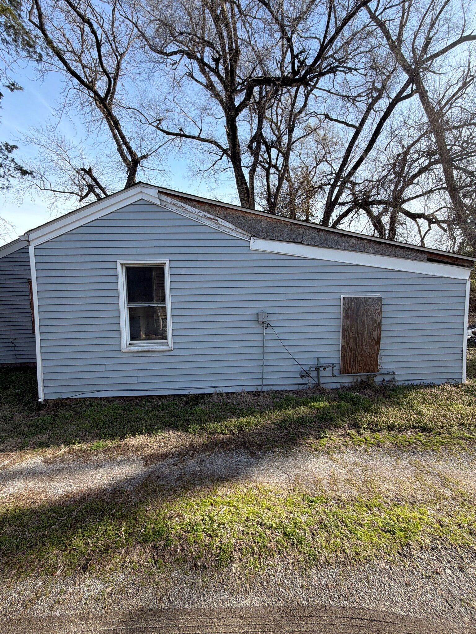 Building Photo - 730 N 74th St