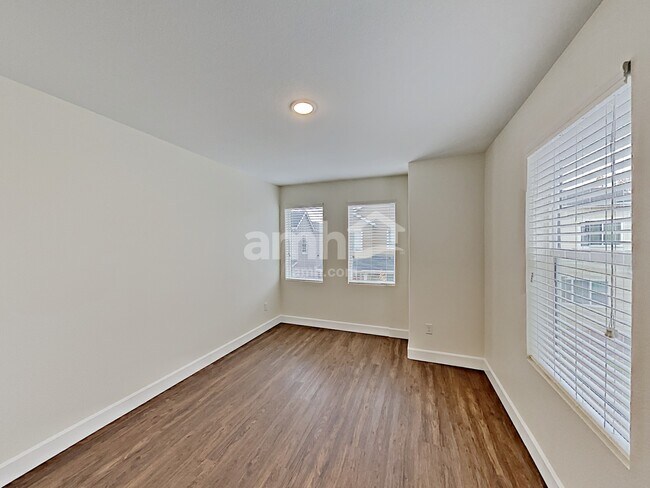 Building Photo - 4473 Crestone Peak St