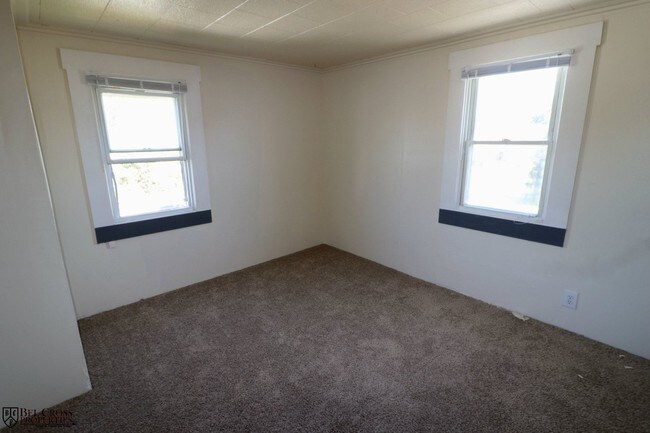 Building Photo - 2 br, 1 bath House - 15 Garrison Street