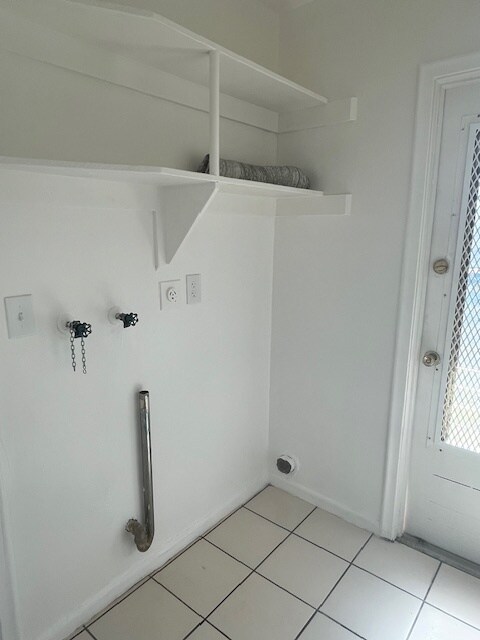 Building Photo - 106 NE 1st Ct