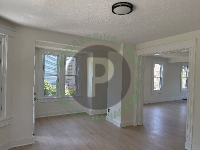 Building Photo - 1799 W 48th St