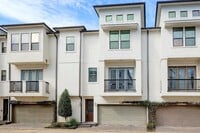 Building Photo - 8906 Lakeshore Bend Dr