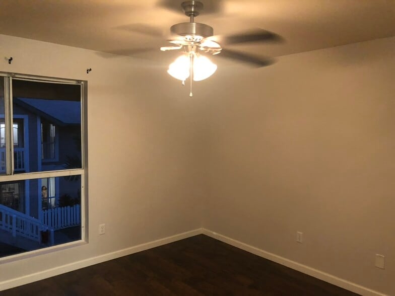 Building Photo - 1050 Eha St