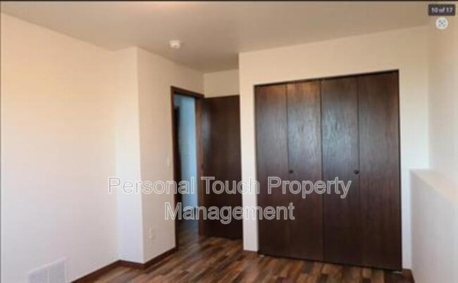 Building Photo - 3362 Maple Leaf Loop S