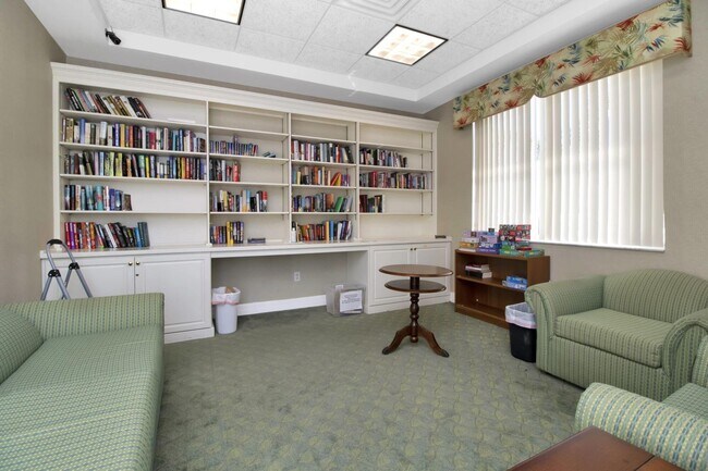 Building Photo - 5763 Sabal Trace Dr