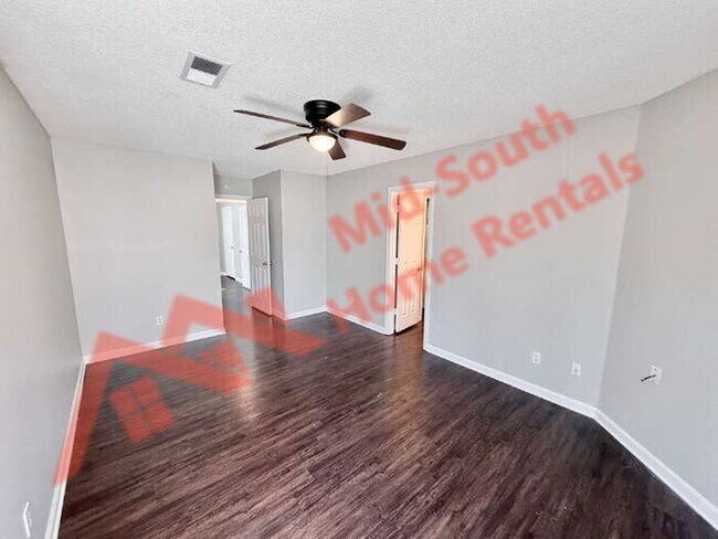 Building Photo - 4450 Longtree Cove