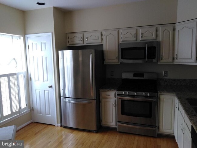 Building Photo - 1384 Park Garden Ln