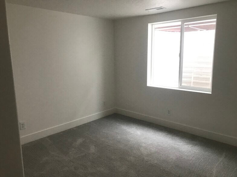 Building Photo - 4590 E Golden Autumn Vw