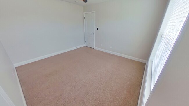 Building Photo - 169 Eclipse Ct