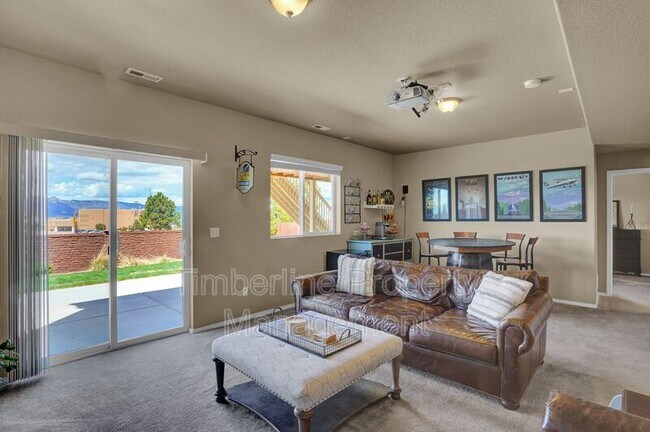 Building Photo - 10744 Echo Canyon Dr
