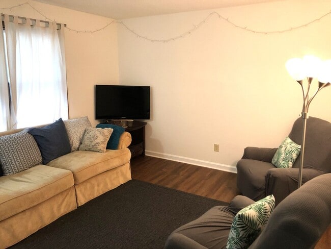 Building Photo - GORMAN1228