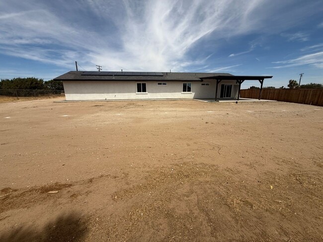 Building Photo - 12977 Cactus St