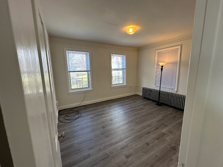 Building Photo - 312 Hanover St