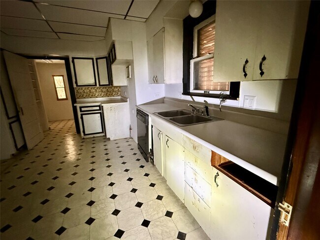 Building Photo - 202 S Magnolia St