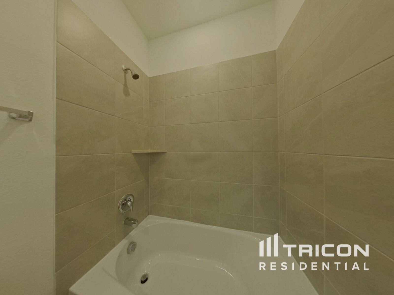 Building Photo - 509 Macdonald Wy